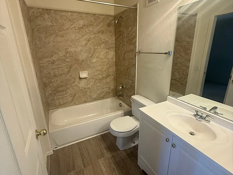 299 Ellers Grv — Photo 1