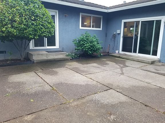 5th image of 1618 Clinton Rd