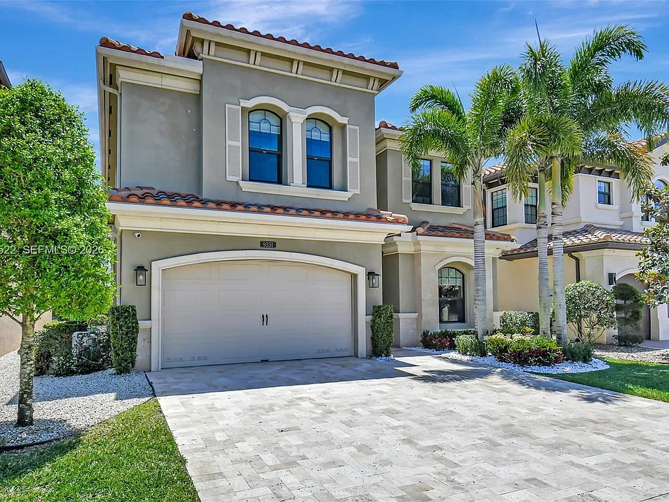 9331 Eden Roc Ct