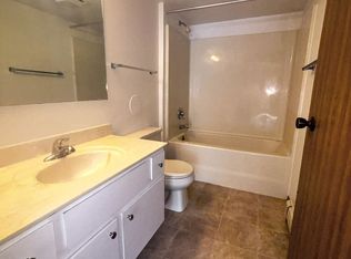 1601 N Freedom Rd, Little Chute, WI 54140