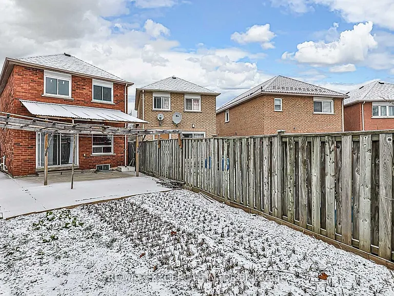 75 Hendon Rd — Photo 31