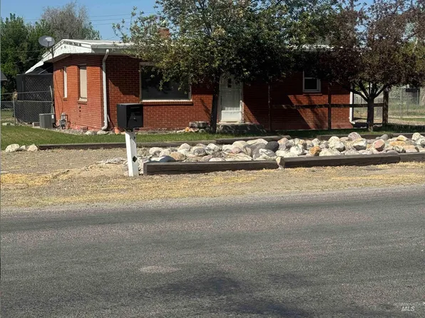 1937 4th Ave E, Twin Falls, ID 83301
