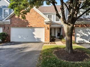 1979 N Silver Lake Rd, Arlington Heights, IL 60004