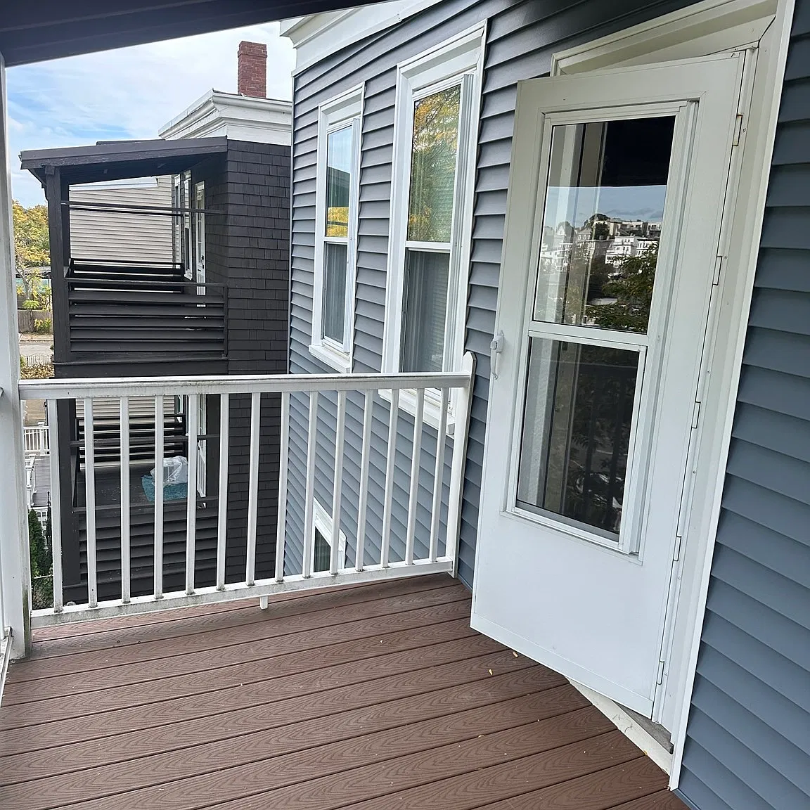 2 bed, 1.0 bath, 99999 sqft, $3,150 — Photo 2