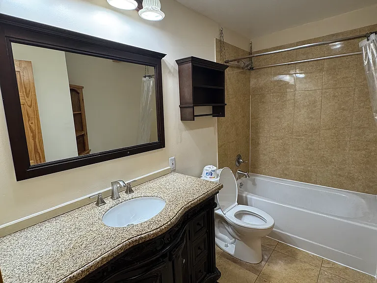 8K Twin Rivers Dr #8-K — Photo 9