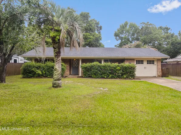 9121 Barnacle Blvd, Ocean Springs, MS 39564