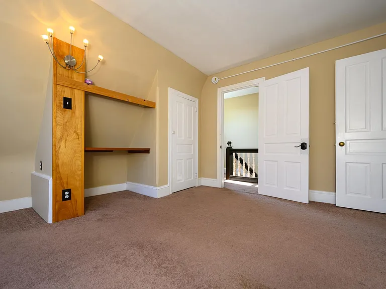 210 E Gay St — Photo 2