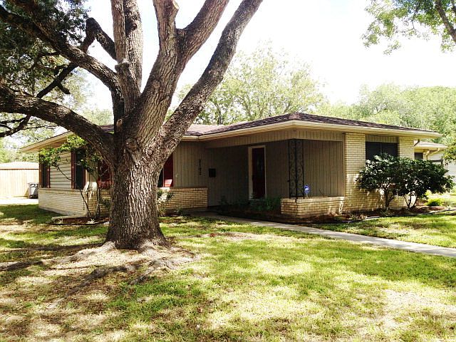 1st image of 2102 Mimosa Ave