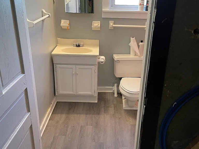 2407 Duncan St — Photo 15