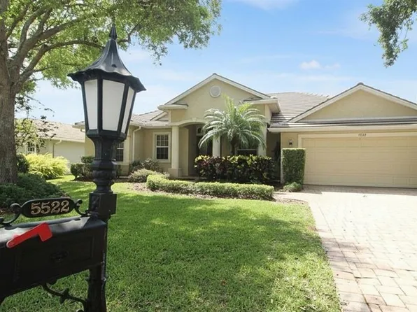 5522 Eastwind Dr, Sarasota, FL 34233