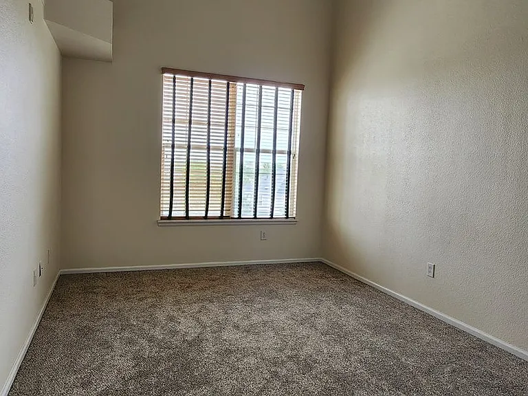 3865 S Dayton St #305 — Photo 19
