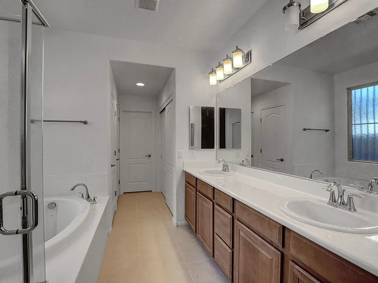 7110 Purple Iris Ave — Photo 8