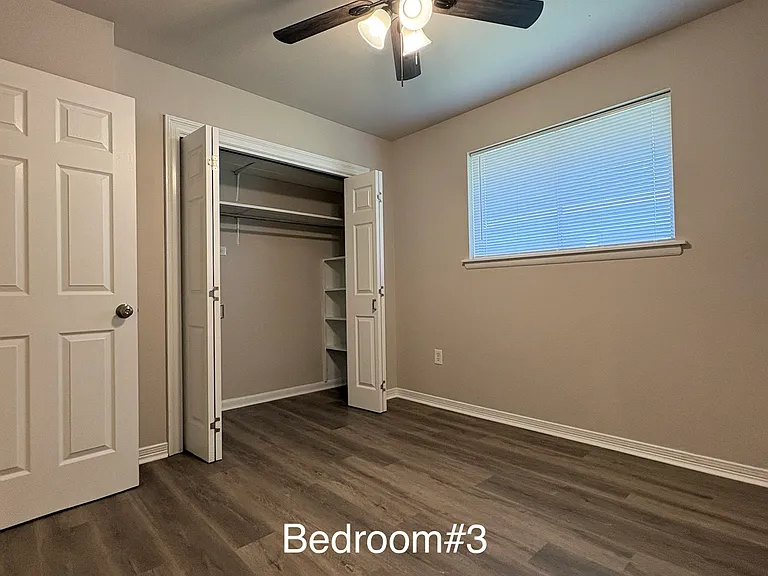 204 James Ct — Photo 21