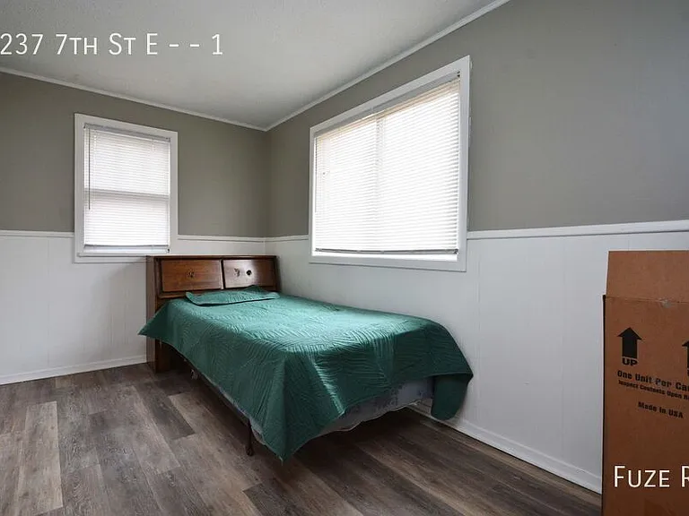 1237 7th St E #1 — Photo 13
