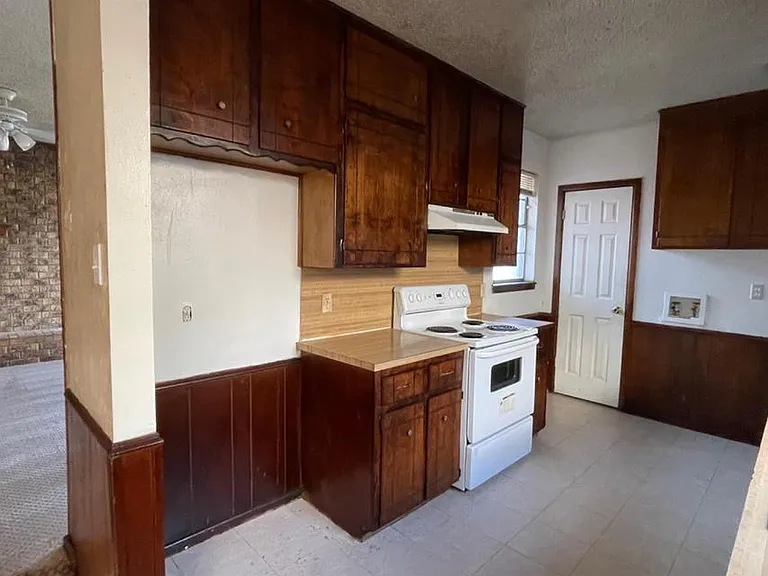 610 N Elkhart Ave #B — Photo 3