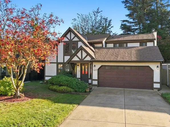 1117 Cornwall Dr, Pt Coquitlam, BC V3B 5X2