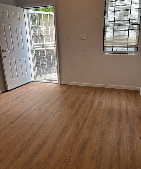 1110 N St — Photo 7
