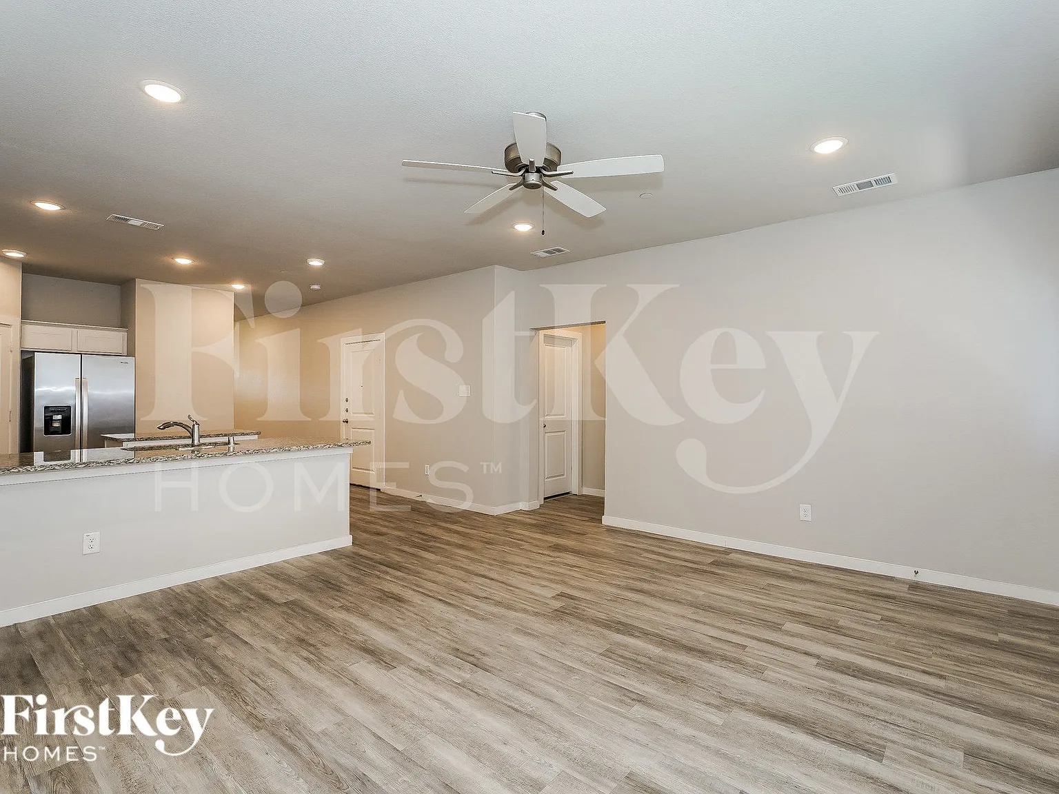 4 bed, 2.5 bath, 2056 sqft, $2,900 — Photo 4