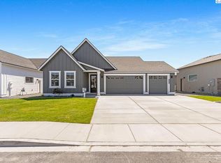 12114 Dunsmuir Dr, Pasco, WA