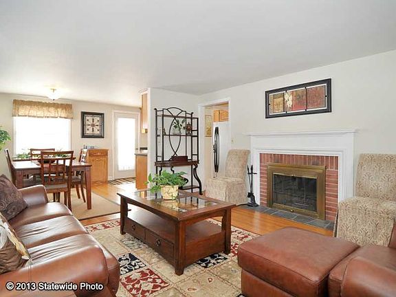 2nd image of 144 Brayton Ave