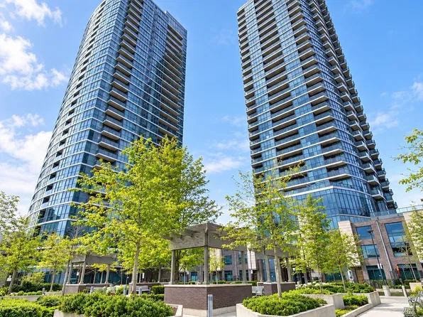 9 Valhalla Inn Rd #708, Toronto, ON M9B 0B2