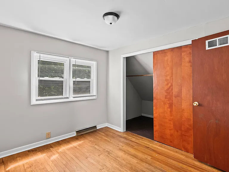 1220 N Bond St — Photo 17