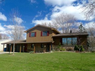 7302 Glendora Ave, Jenison, MI 49428