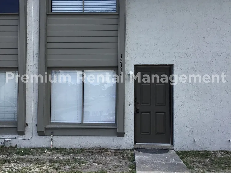 12314 Fox Hound Ln — Photo 1