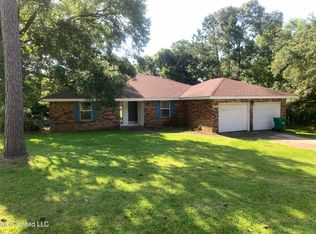 6655 Ahekolo Cir, Diamondhead, MS 39525