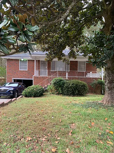 632 Church St NW Photo 1