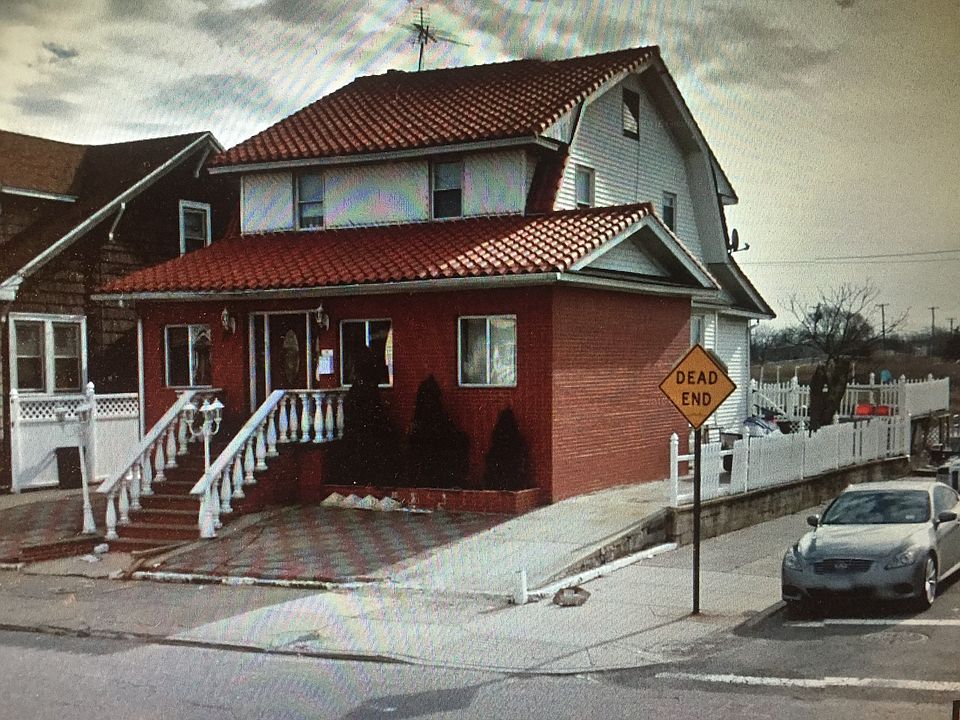 1st image of 10102 160th Ave