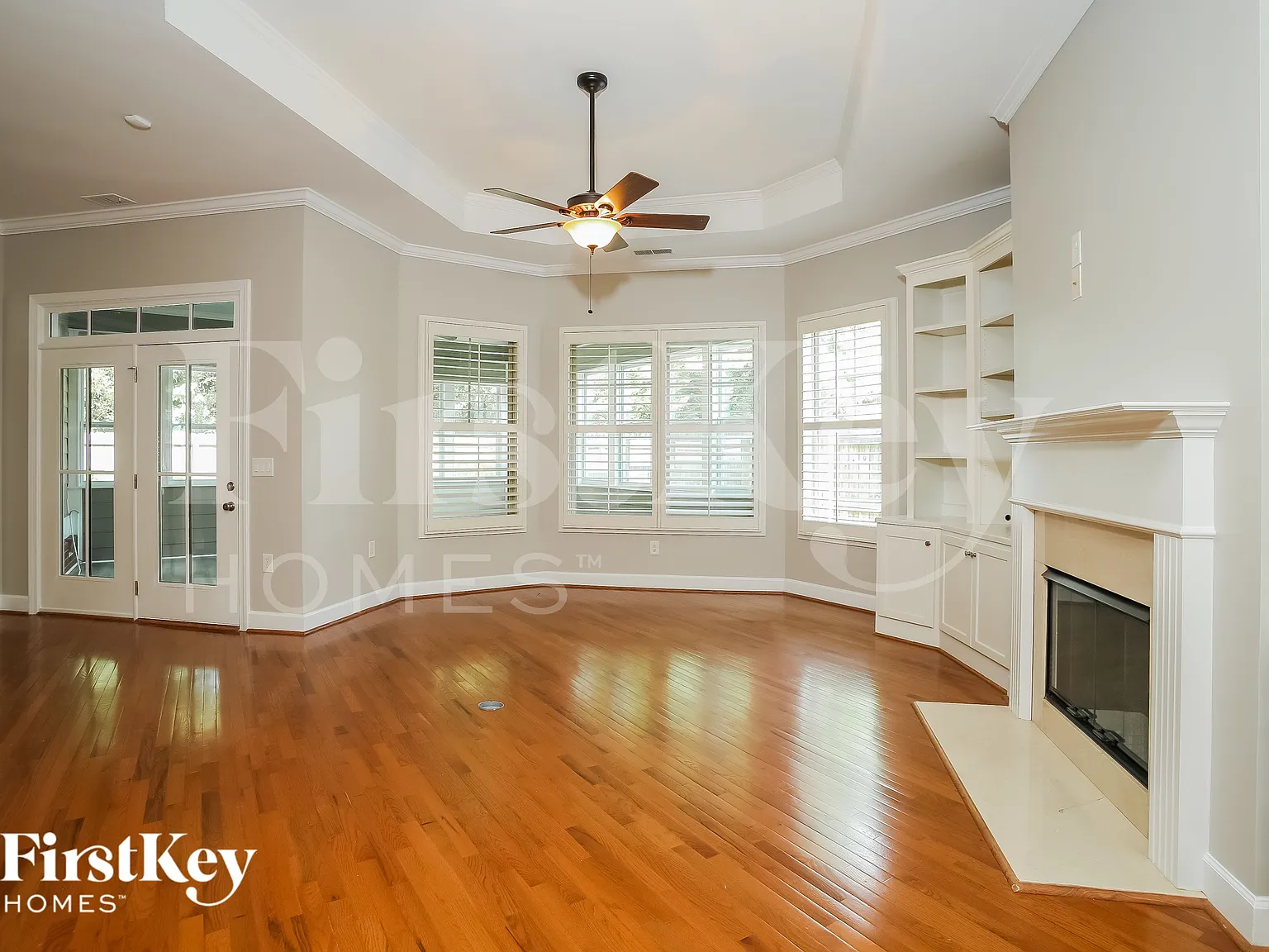 4 bed, 2.5 bath, 2470 sqft, $3,050 — Photo 3