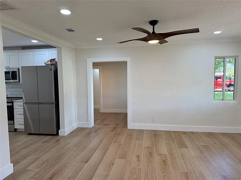 301 S Seminole Ave — Photo 11