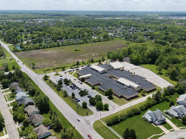 1100 N Cumberland Rd, Indianapolis, IN 46229