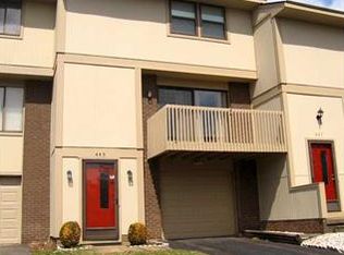 445 Lark Tree Cir, Bridgeville, PA 15017
