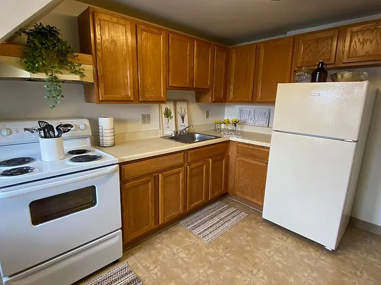 716 Washington Pl — Photo 38