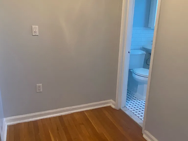 210 Woodcliff Ave #4F — Photo 8