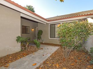 5245 E Lyell Ave APT 102, Fresno, CA 93727