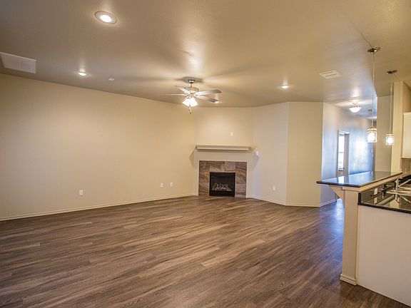 3rd image of 2114 10th St
