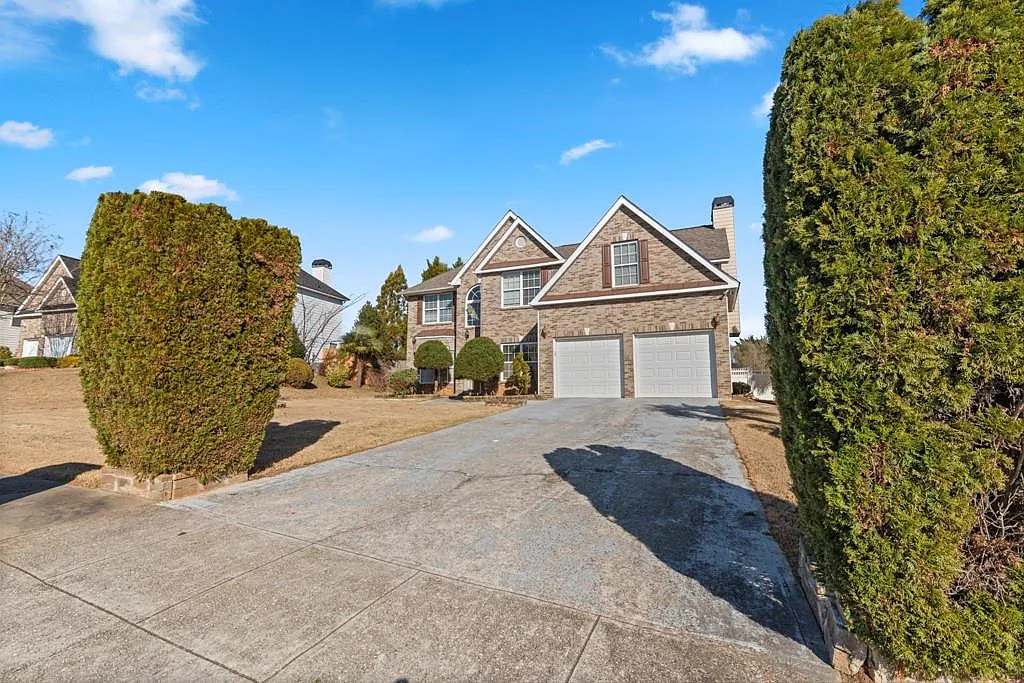 4 bed, 3.5 bath, 2836 sqft, $2,500 — Photo 3