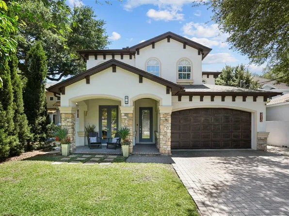 3210 W Knights Ave, Tampa, FL 33611