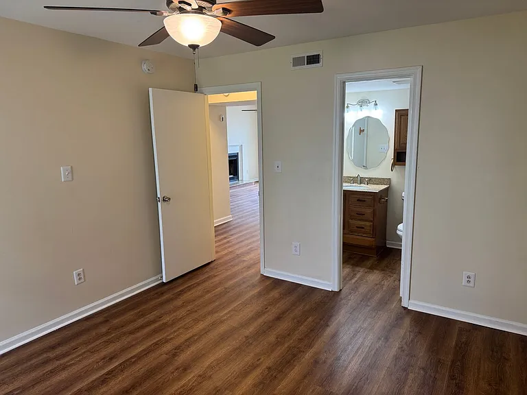 3500 Remington Ct — Photo 11