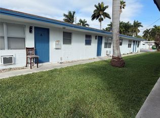 237 SE Park St #2, Dania, FL 33004