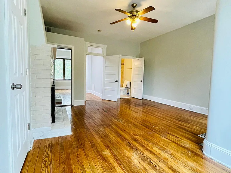 126 Thomas St NW #1 — Photo 7