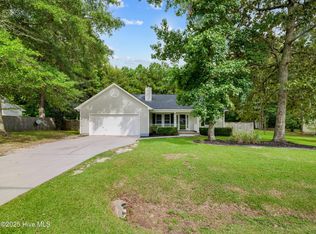 111 Live Oak Dr, Jacksonville, NC 28540