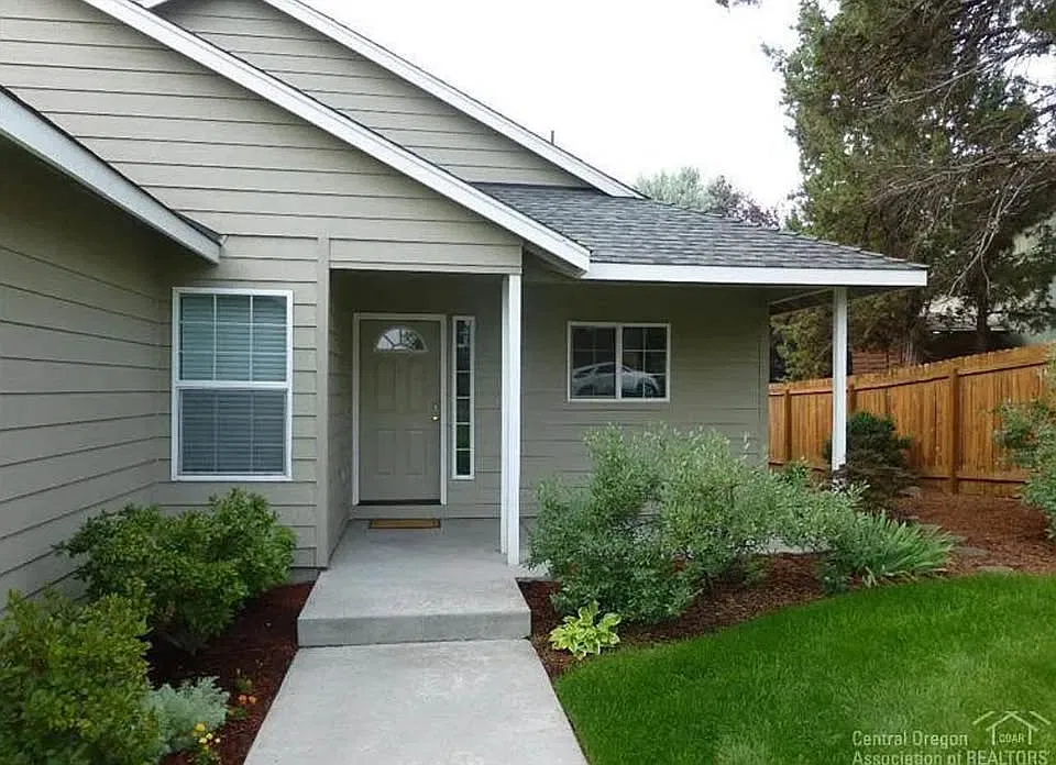 3 bed, 1340 sqft, $2,800 — Photo 2