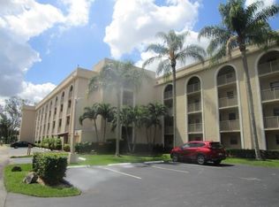 3241 Holiday Springs Blvd APT 308, Margate, FL 33063
