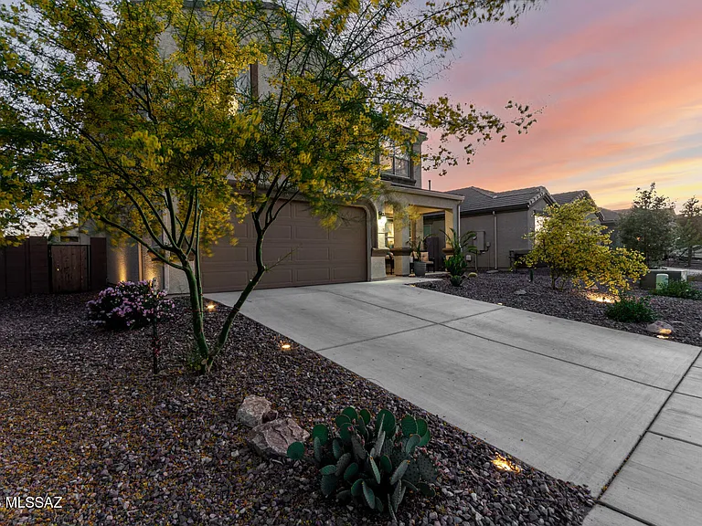 9265 W Tenaza Ln — Photo 4