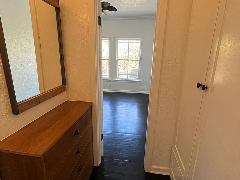 806 Tularosa Dr #11 — Photo 8