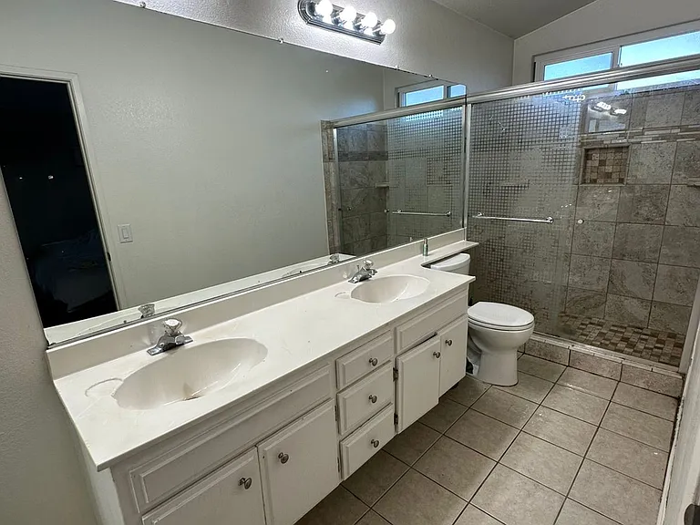12221 Jason Ln — Photo 9